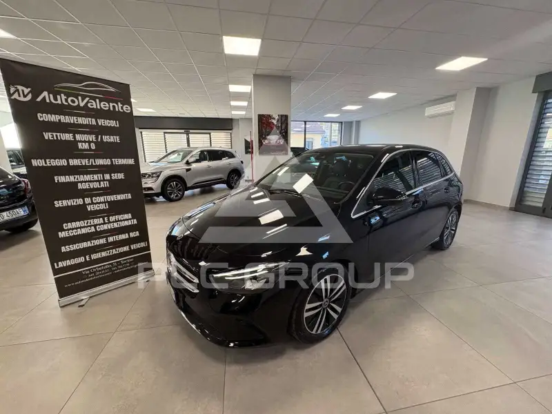 2022 Mercedes Benz B 180