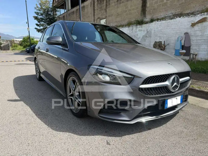 2022 Mercedes Benz B 180