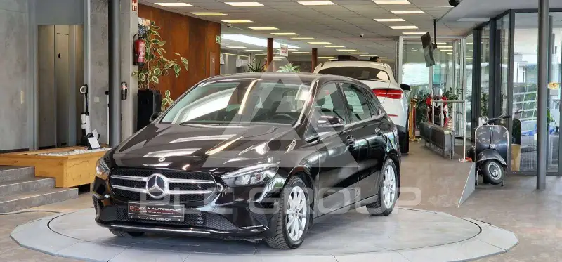 2022 Mercedes Benz B 180