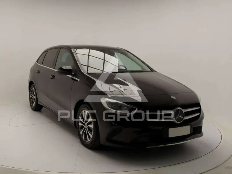 2022 Mercedes Benz B 180