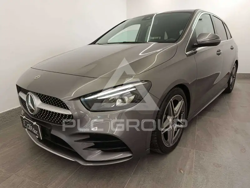2022 Mercedes Benz B 180