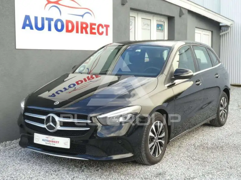 2022 Mercedes Benz B 180