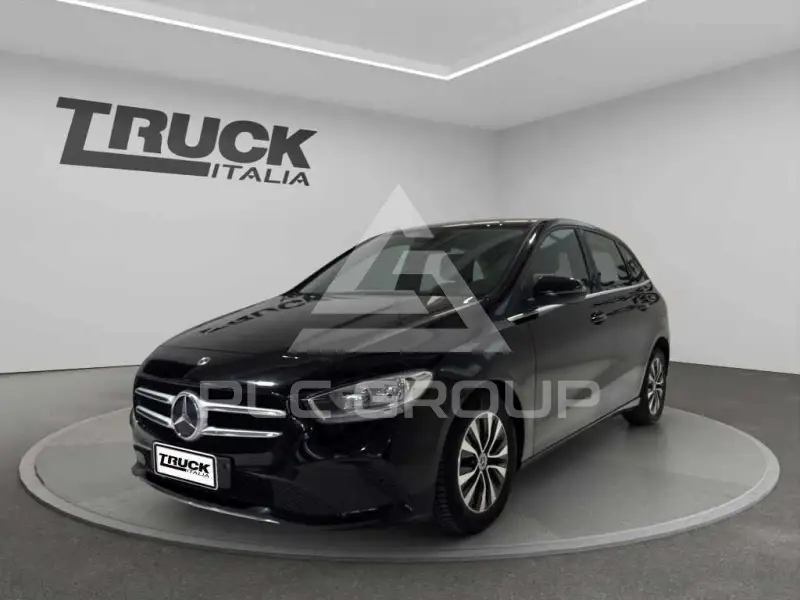 2022 Mercedes Benz B 180
