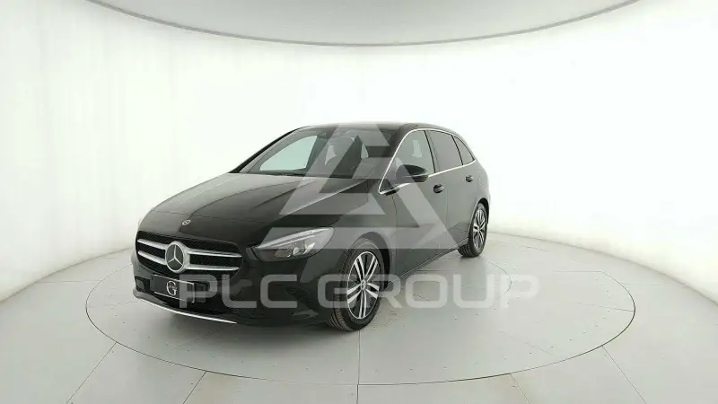 2022 Mercedes Benz B 180