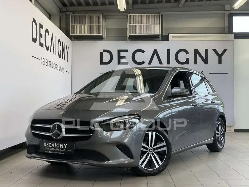 2022 Mercedes Benz B 180