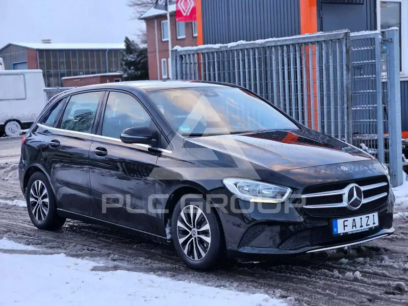 2022 Mercedes Benz B 180