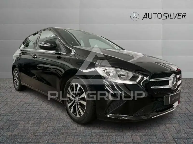 2022 Mercedes Benz B 180