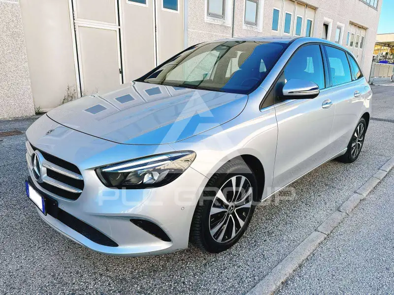 2022 Mercedes Benz B 250