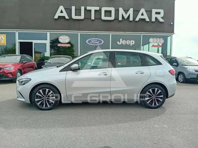 2022 Mercedes Benz B 250