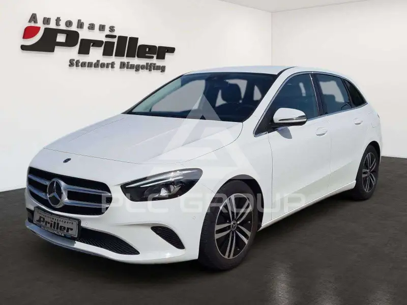 2022 Mercedes Benz B 220