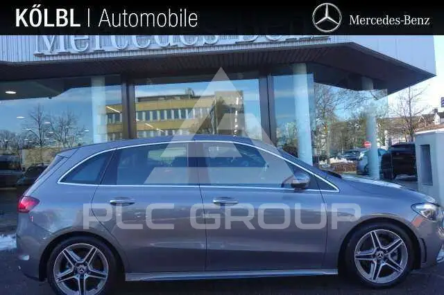 2022 Mercedes Benz B 220