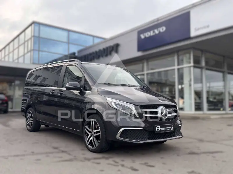2022 Mercedes Benz V 300