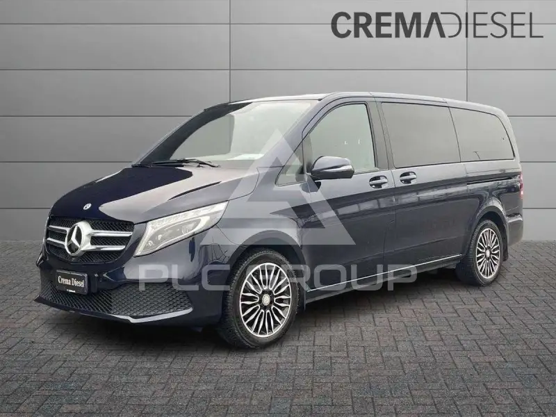 2022 Mercedes Benz V 300