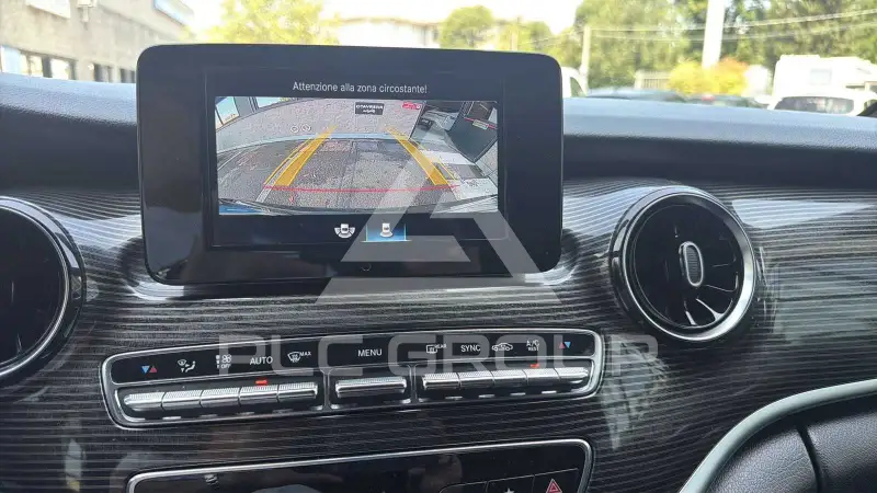 2022 Mercedes Benz V