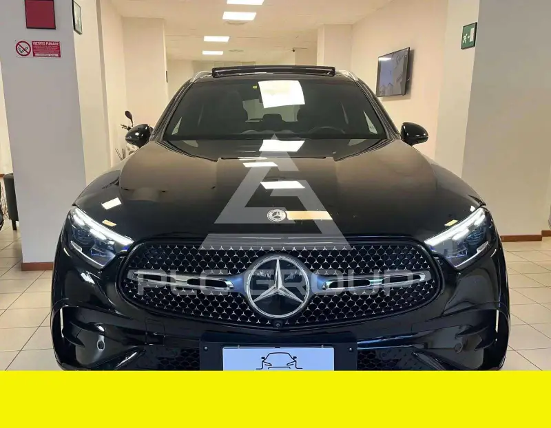 2022 Mercedes Benz GLC 220
