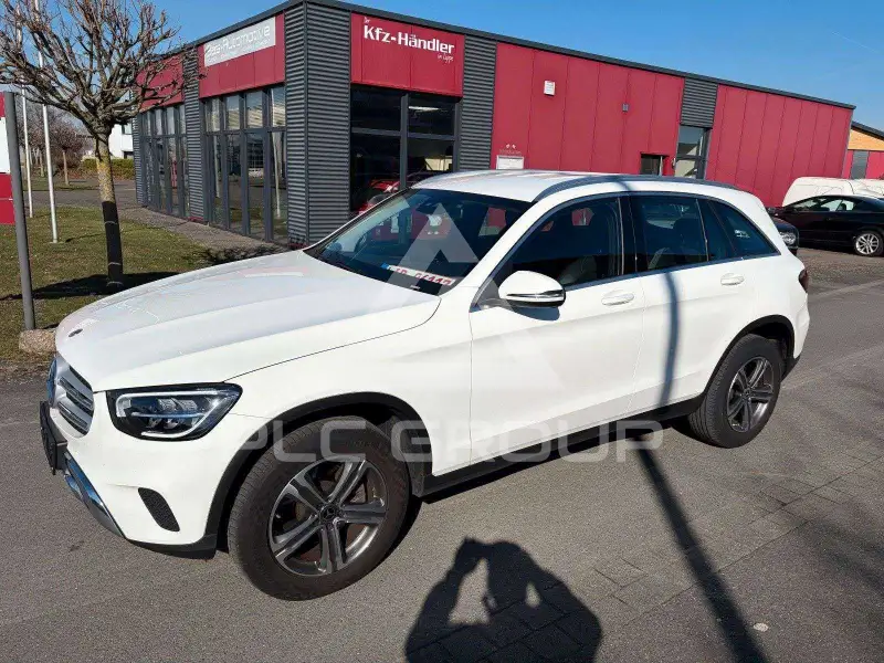 2022 Mercedes Benz GLC 220