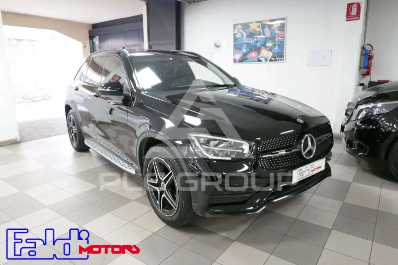 2022 Mercedes Benz GLC 220