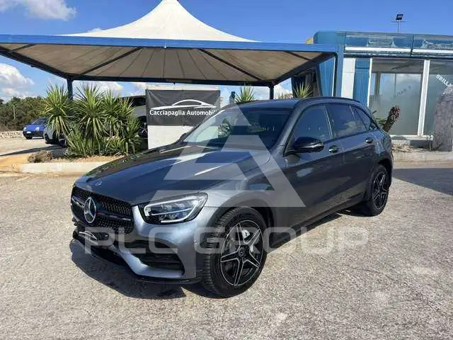 2022 Mercedes Benz GLC 220