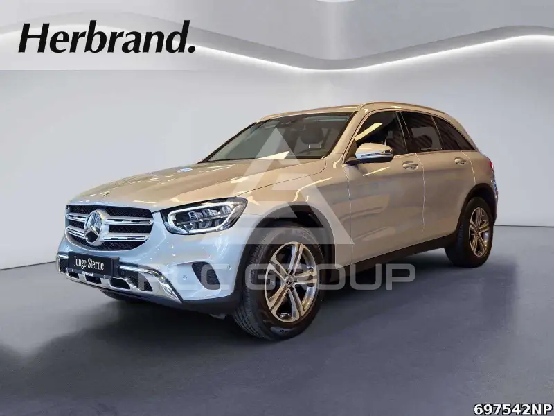 2022 Mercedes Benz GLC 220