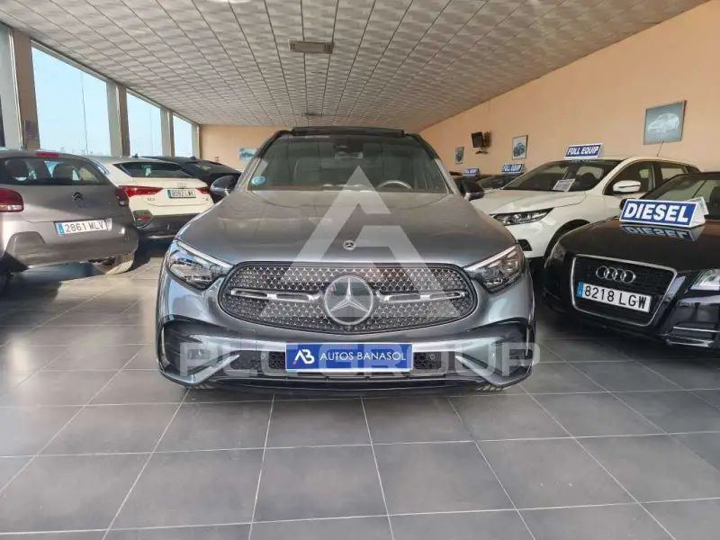 2022 Mercedes Benz GLC 220