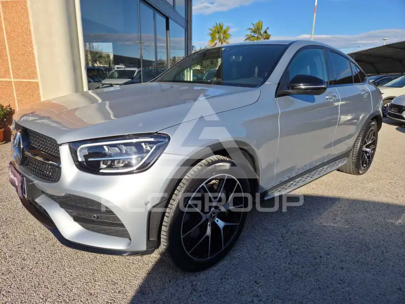 2022 Mercedes Benz GLC 220