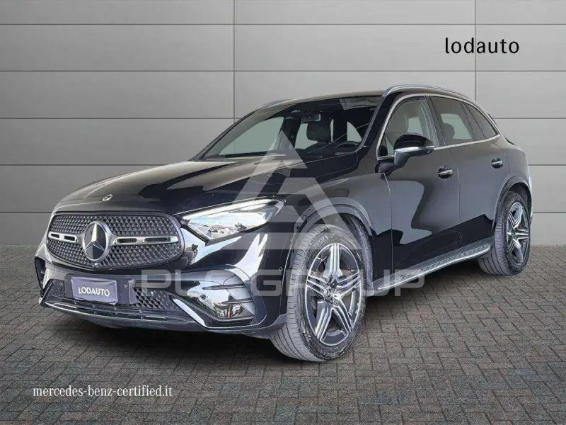 2022 Mercedes Benz GLC 220