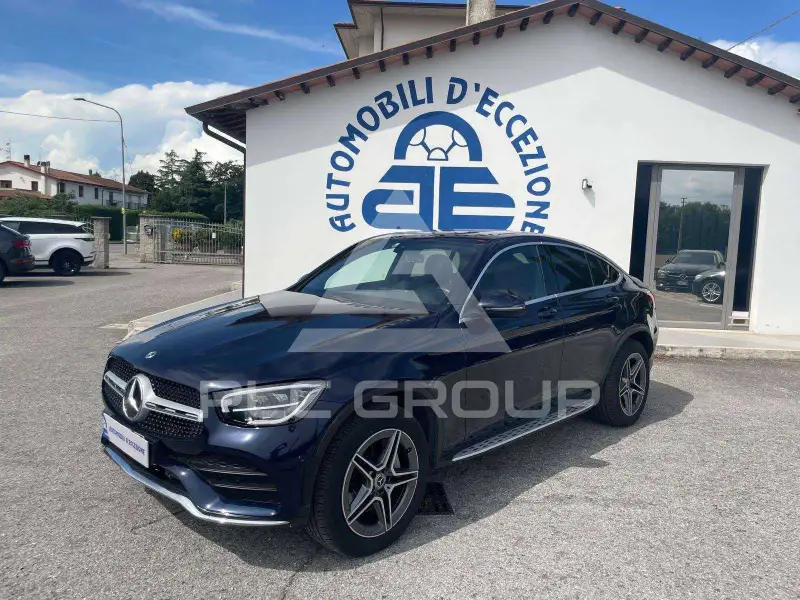 2022 Mercedes Benz GLC 220