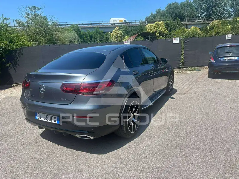 2022 Mercedes Benz GLC 220