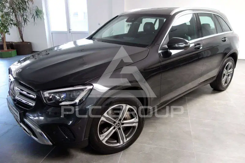 2022 Mercedes Benz GLC 220