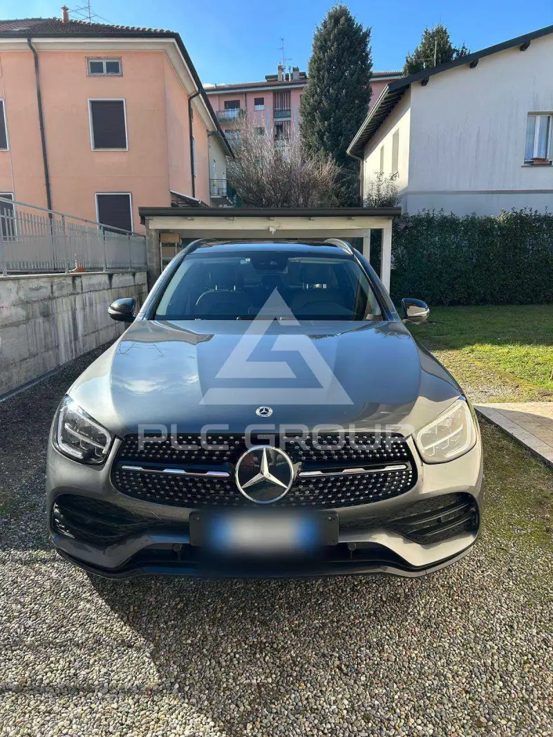 2022 Mercedes Benz GLC 220