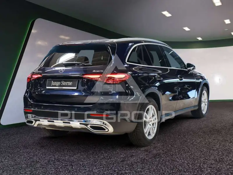 2022 Mercedes Benz GLC 220