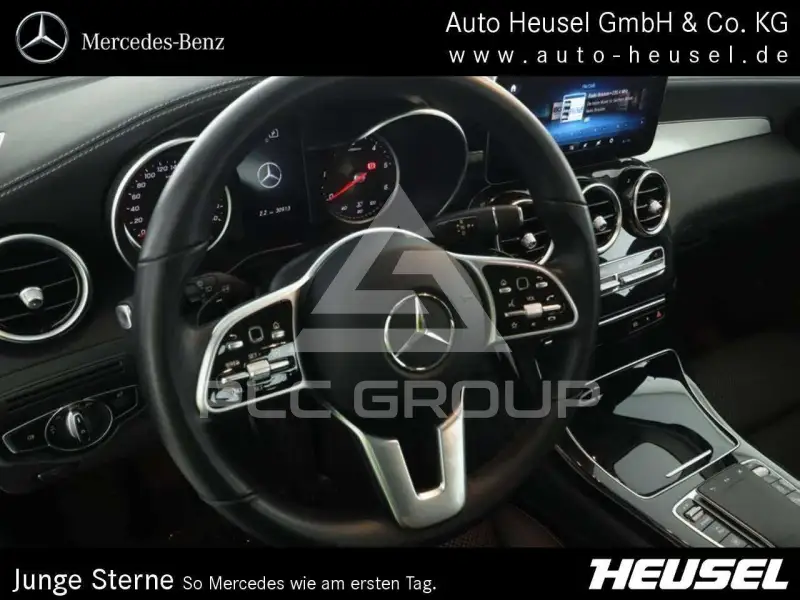 2022 Mercedes Benz GLC 220
