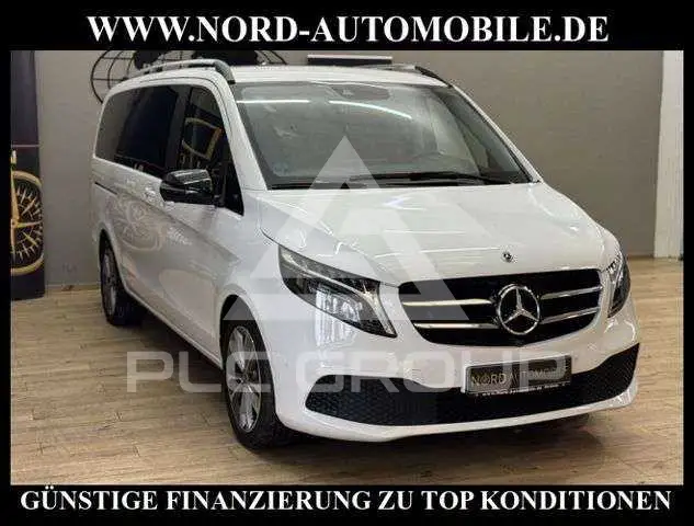2022 Mercedes Benz V 300