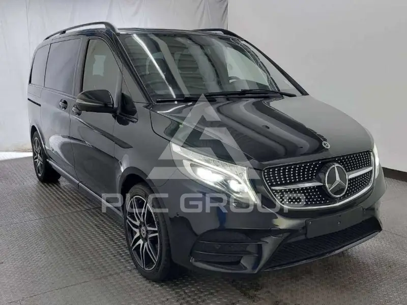 2022 Mercedes Benz V 300