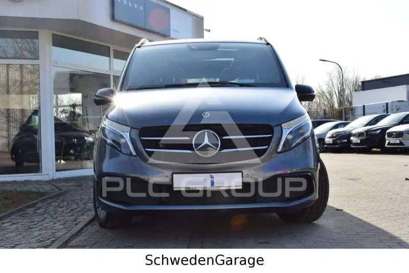 2022 Mercedes Benz V 300