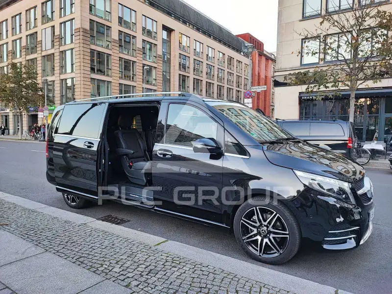 2022 Mercedes Benz V 300