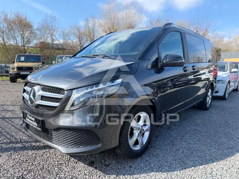 2022 Mercedes Benz V 300
