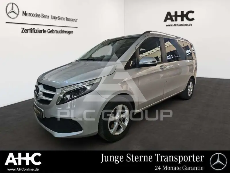 2022 Mercedes Benz V 300