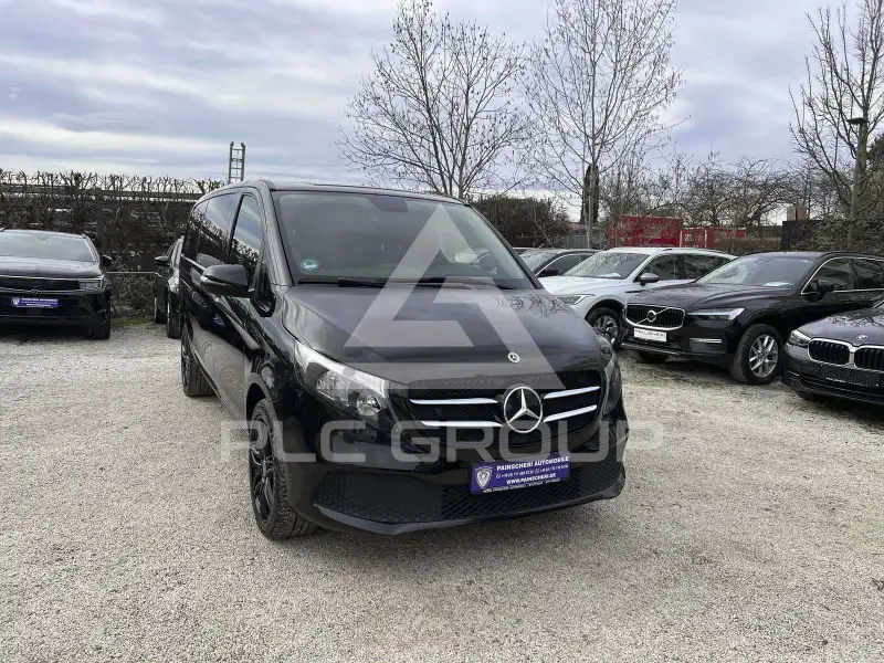 2022 Mercedes Benz V 300