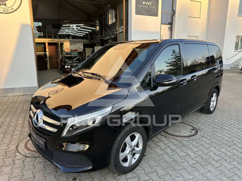 2022 Mercedes Benz V 300