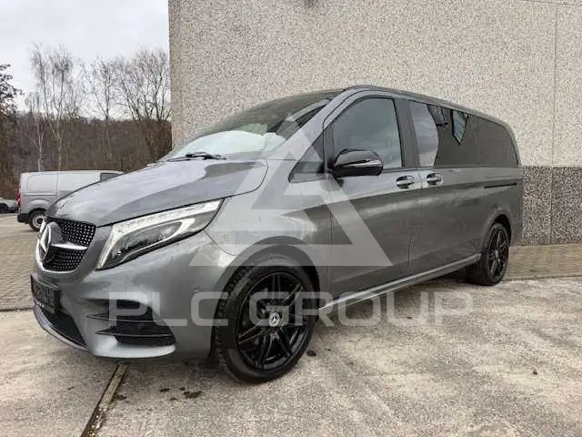 2022 Mercedes Benz V 300