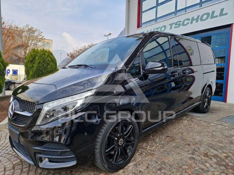 2022 Mercedes Benz V 300