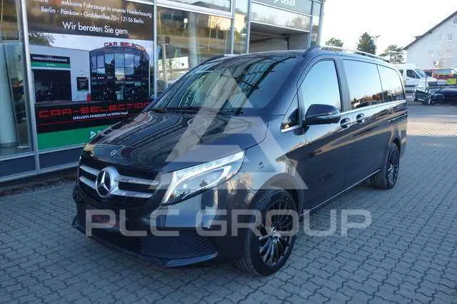 2022 Mercedes Benz V 300