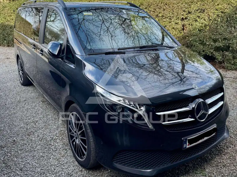 2022 Mercedes Benz V 300
