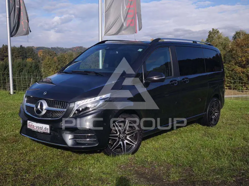 2022 Mercedes Benz V 300