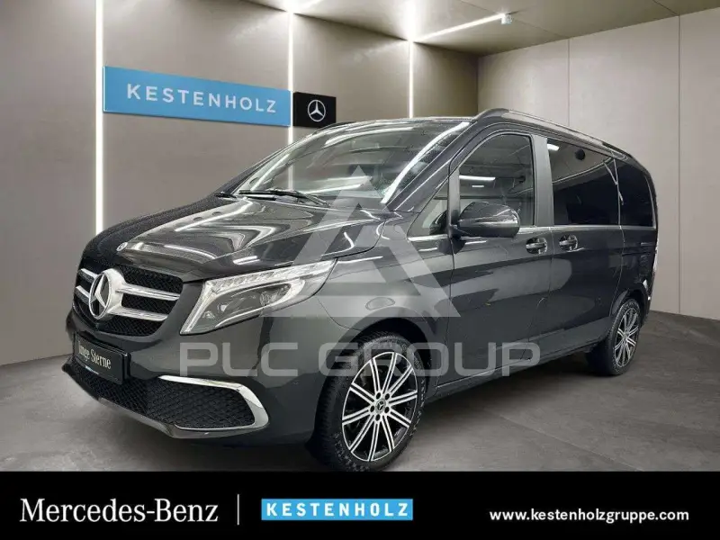 2022 Mercedes Benz V 300