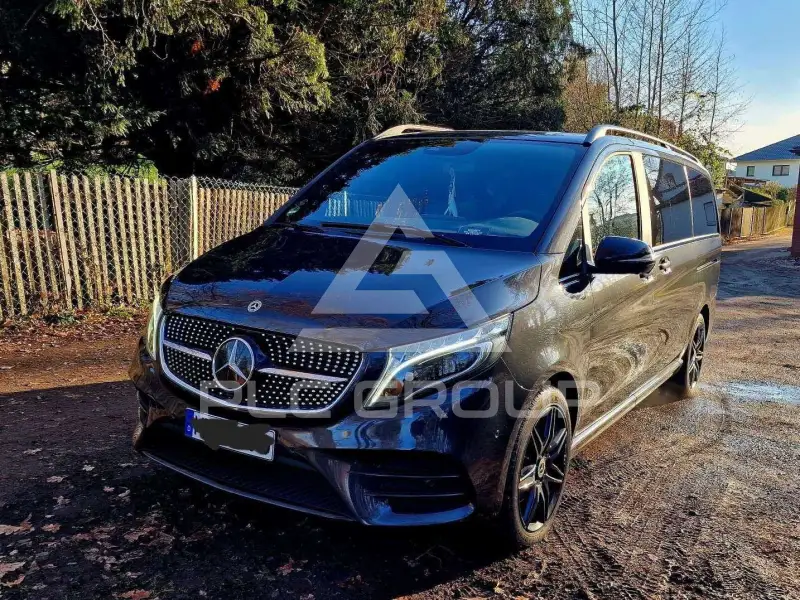 2022 Mercedes Benz V 300