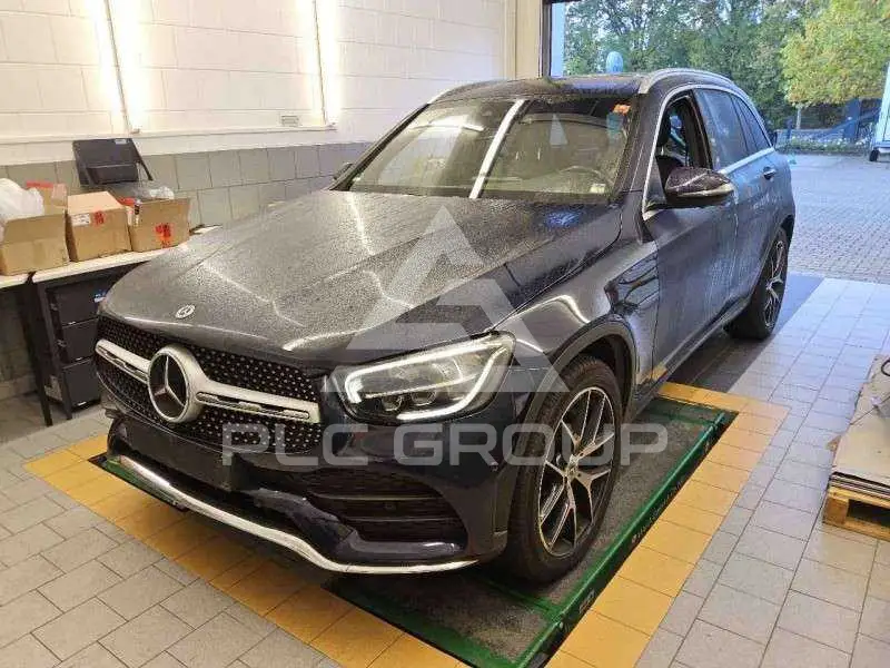 2022 Mercedes Benz GLC 400