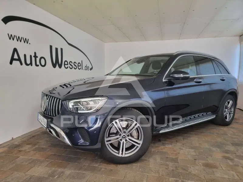2022 Mercedes Benz GLC 400