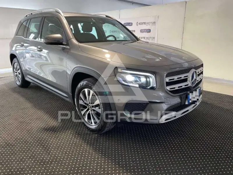 2022 Mercedes Benz GLB 180